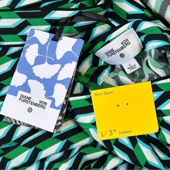 Diane von Furstenberg Target Green Geo Skort Large NWT - Picture 10 of 10